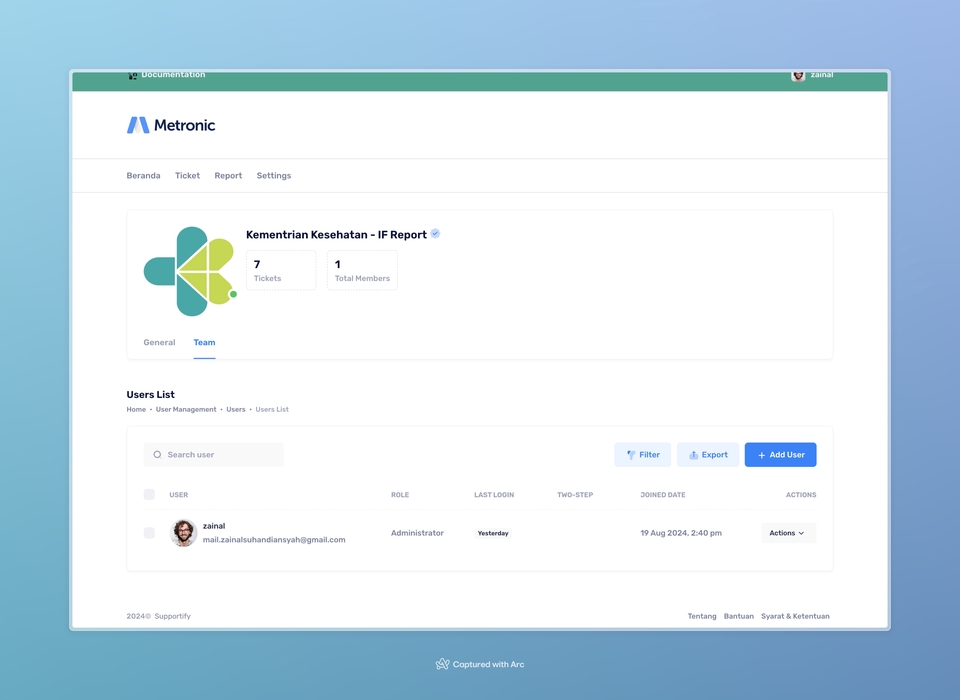 Jasa pembuatan website profesional dengan fitur lengkap dan desain modern.