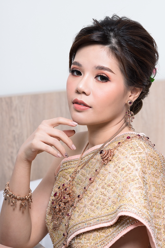 ช่างภาพ รับถ่ายภาพ บุคคล งานแต่ง งานรับปริญญา พรีเวดดิ้ง สินค้า อาหาร แฟชั่น
