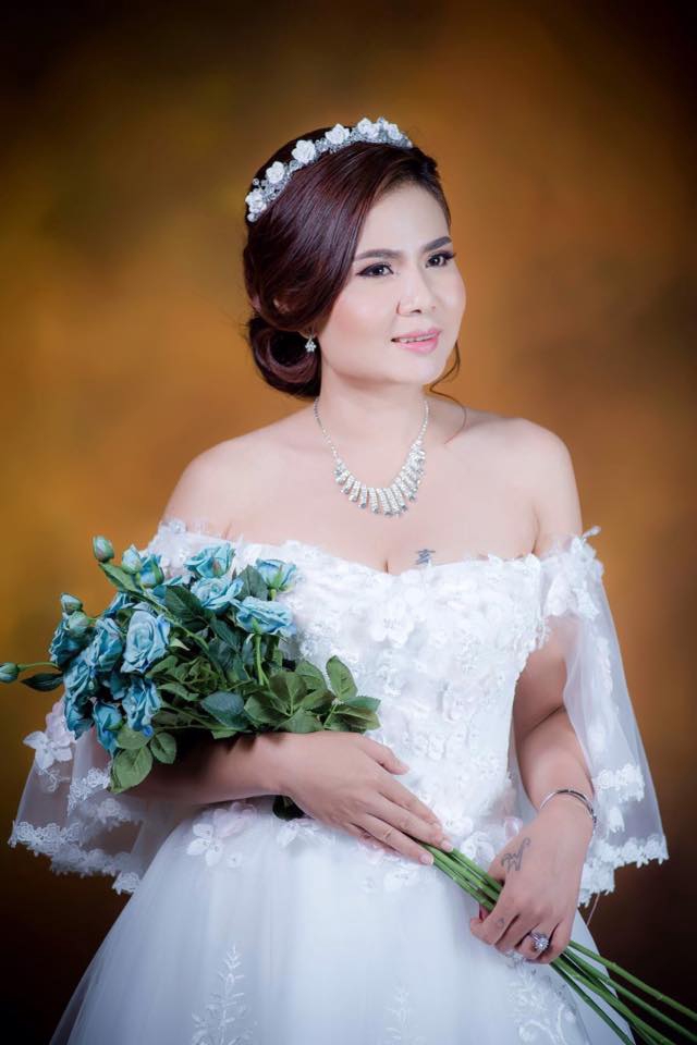 ช่างแต่งหน้าเจ้าสาว แต่งหน้าทำผม รับแต่งหน้าเจ้าสาว แต่งหน้ารับปริญญา ช่างแต่งหน้ารับปริญญา ช่างแต่งหน้า