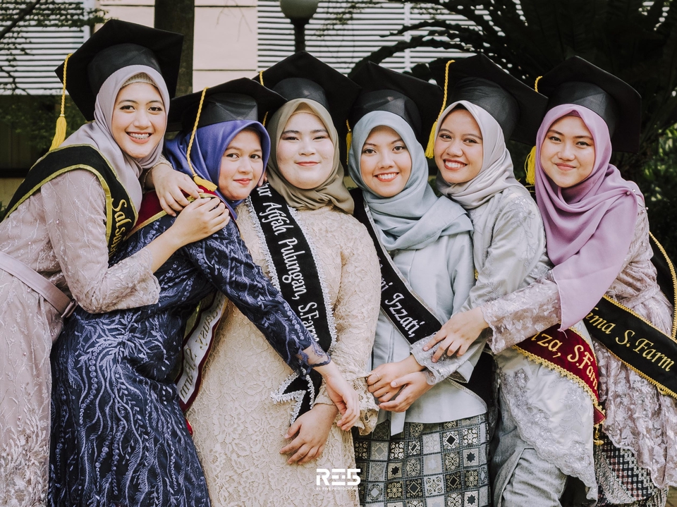 Fotografi - FOTO GRUP WISUDA/GRADUATION DI TEMPAT (JABODETABEK) - 7