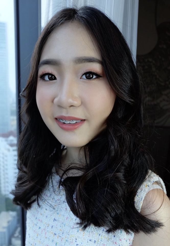 ช่างแต่งหน้า - Doublebee Makeup Artist - 27