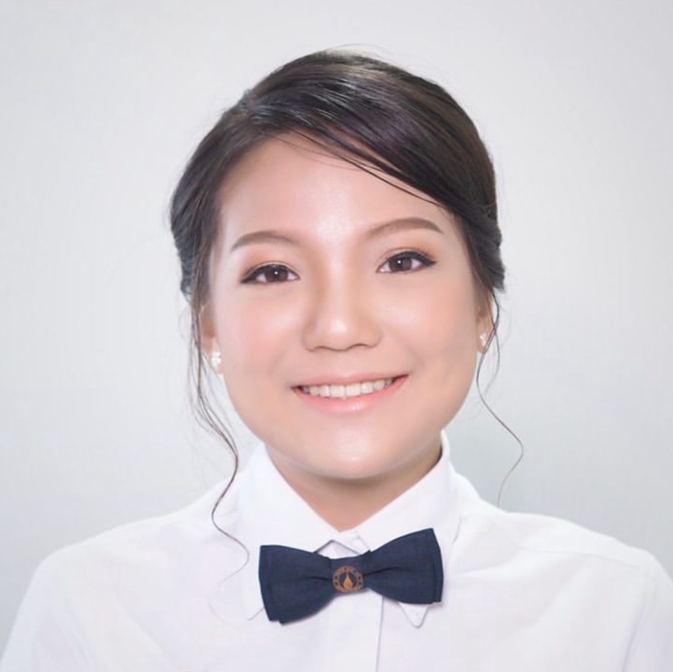 ช่างแต่งหน้า รับแต่งหน้ารับปริญญา รับแต่งหน้า ทําผม รับปริญญา แต่งหน้าทำผม