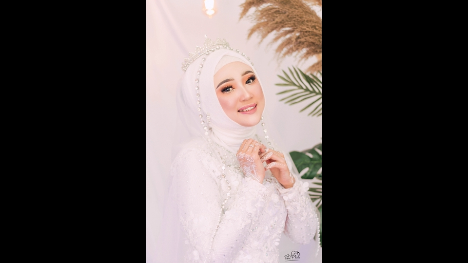 Fotografi - Jabodetabek - Foto Wedding / Pernikahan Free Pre wedding di Studio RLPhoto - 11