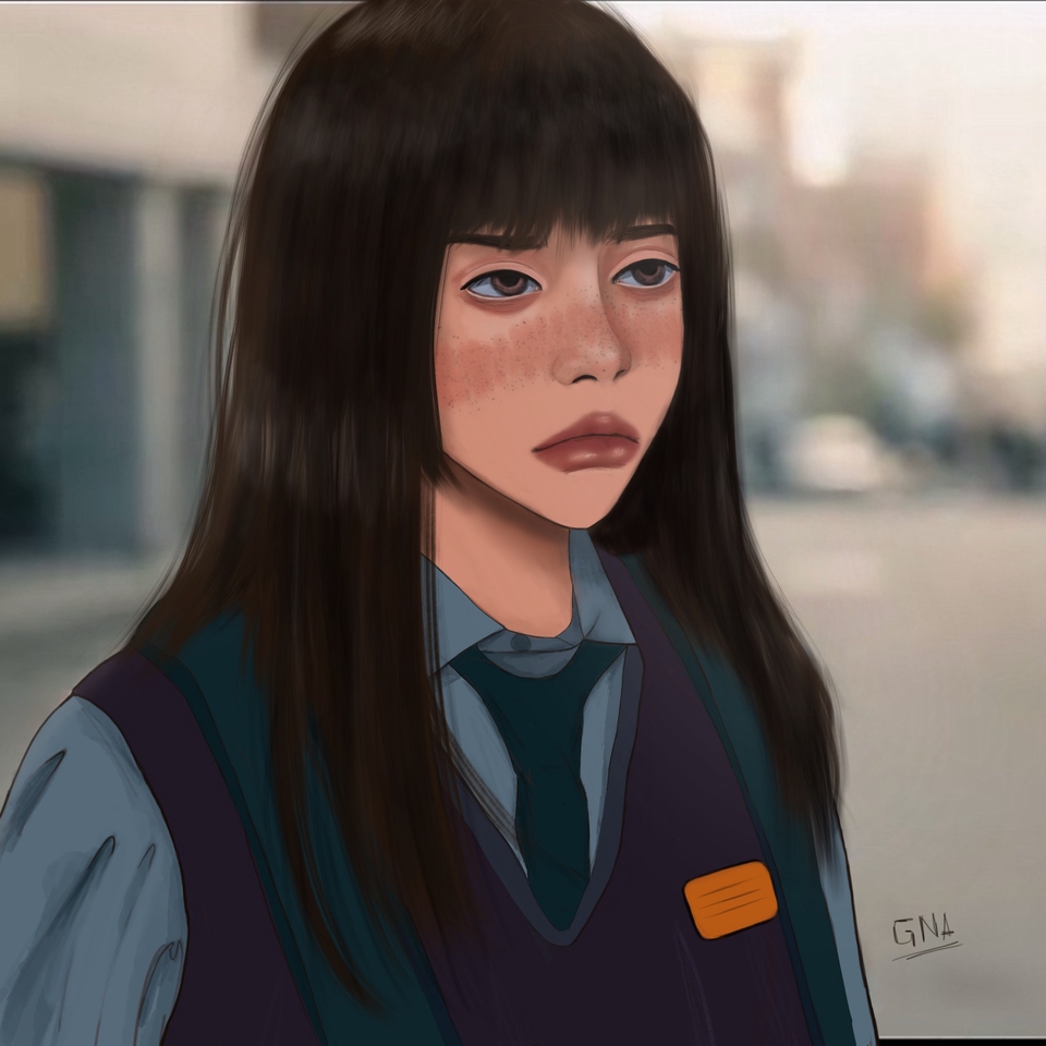 Ilustrasi seorang gadis berambut hitam dengan seragam sekolah sedang berdiri di jalan