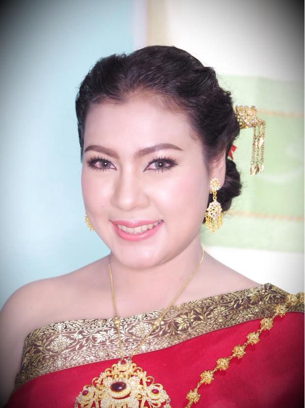 ช่างแต่งหน้ารับปริญญา แต่งหน้ารับปริญญา ทำผมรับปริญญา ช่างแต่งหน้าสไตล์เกาหลี ช่างแต่งหน้า กรุงเทพฯ