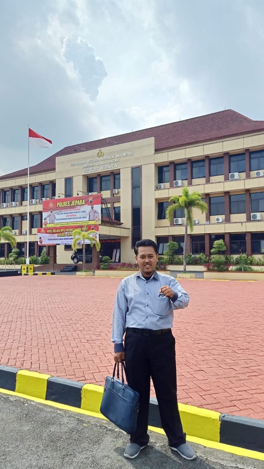 Hukum - Konsultasi Hukum & analisa data dan berkas - 7