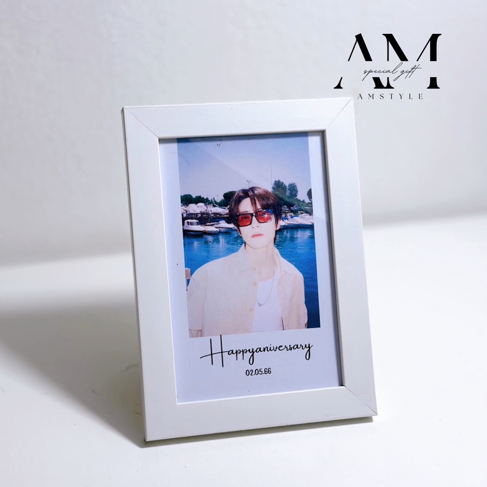 ของขวัญแฮนเมด รูปภาพชายหนุ่มใส่แว่นตากันแดด ในกรอบรูป Happy Anniversary 02.05.66