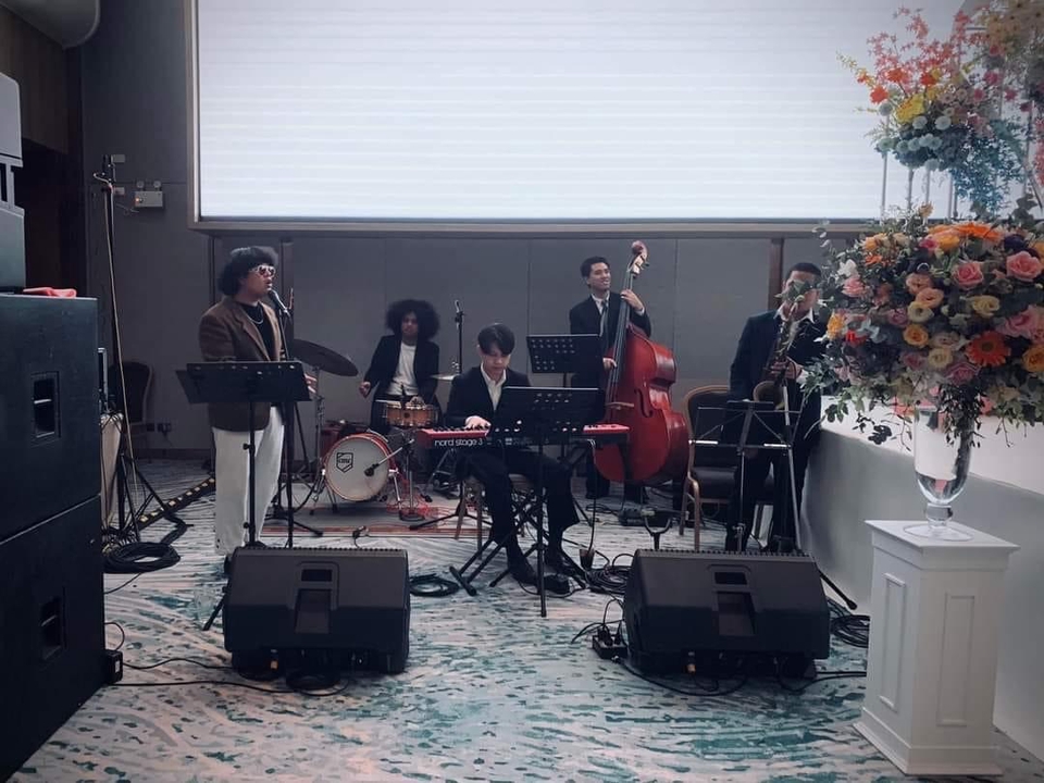 เช่าเครื่องดนตรีวงดนตรีแจ๊สพร้อมเครื่องเสียงงานแต่งงาน