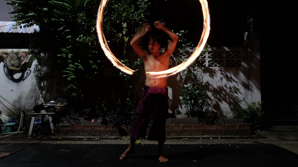 อื่นๆ - รับแสดงโชว์ควงกระบองไฟ – พ่นไฟ โดยทีมงานมืออาชีพ - 30