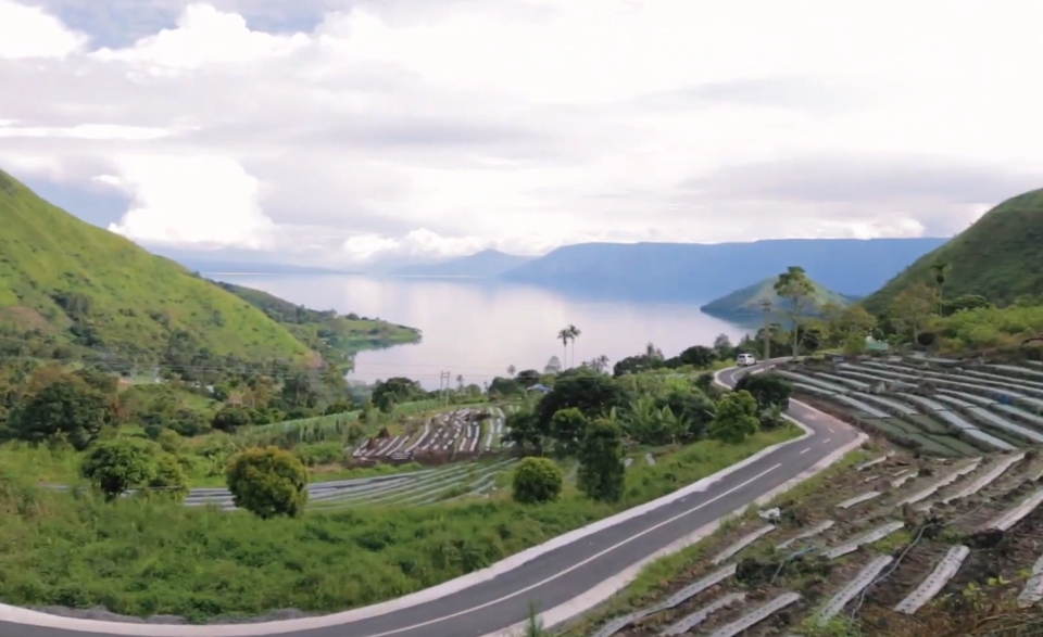 Jasa pembuatan video company profile untuk meningkatkan branding bisnis Anda di Indonesia.
