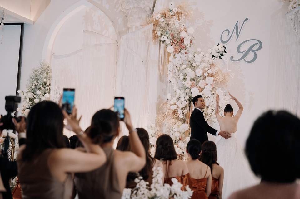 รับถ่ายวีดีโองานแต่งงาน บริการตัดต่อวีดีโอ งานแต่ง งานแต่งงาน วีดีโอ งานแต่ง พรีเซนเทชั่น