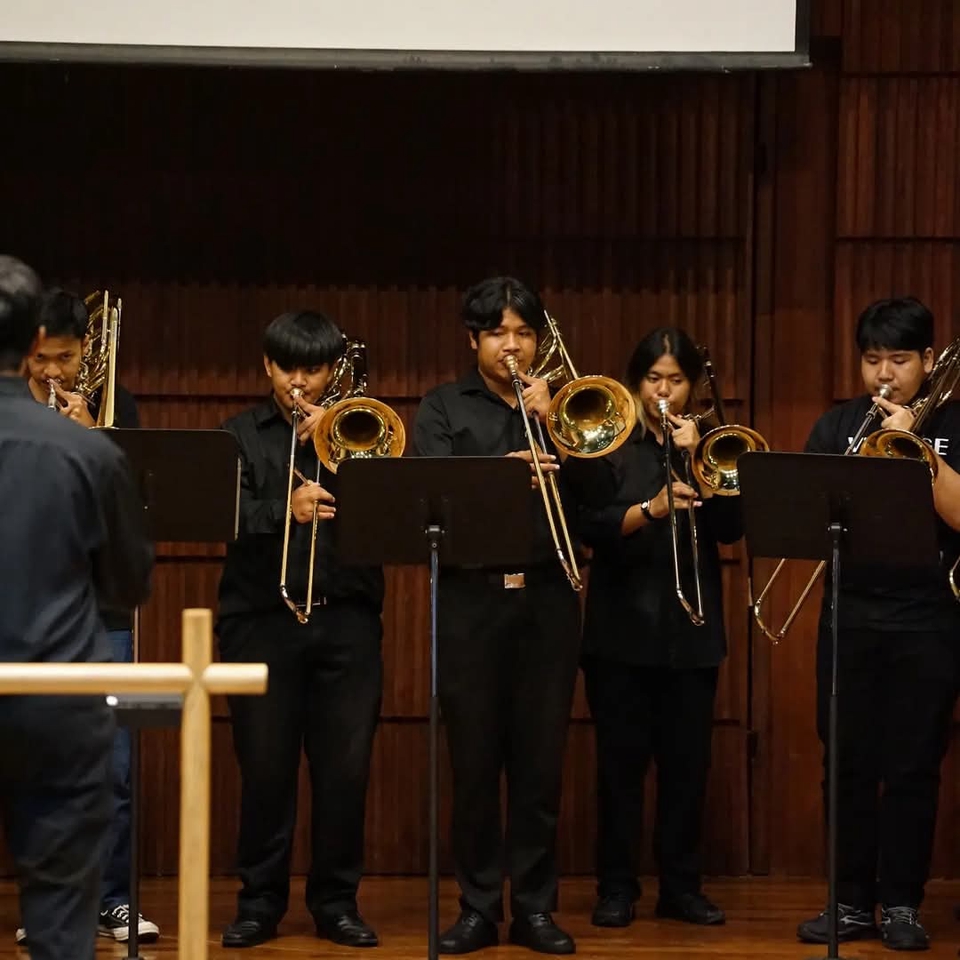 นักดนตรี วงดนตรี - สอน trombone และเครื่อง brass - 7