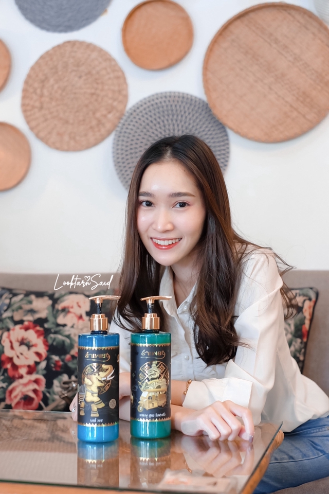 เน็ตไอดอลและบล็อกเกอร์รีวิว - รับรีวิวสินค้า Skincare Make Up / เสื้อผ้า เครื่องประดับ etc. - 4