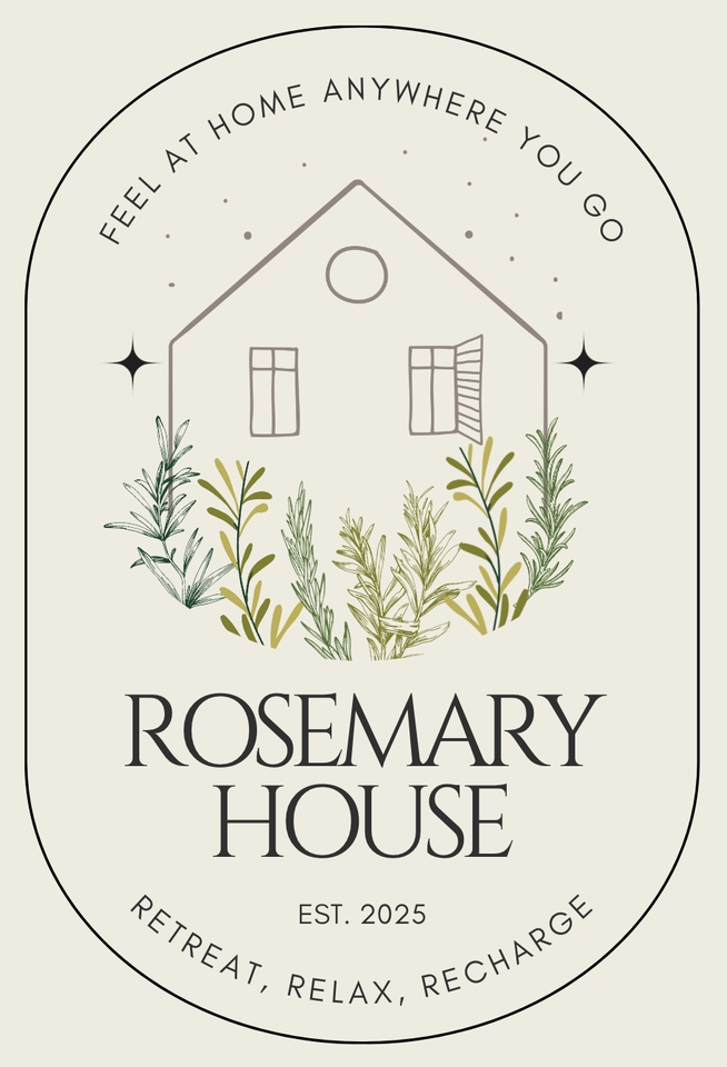 Desain logo untuk usaha desain rumah bernama Rosemary House yang menawarkan jasa desain interior, eksterior, dan renovasi.