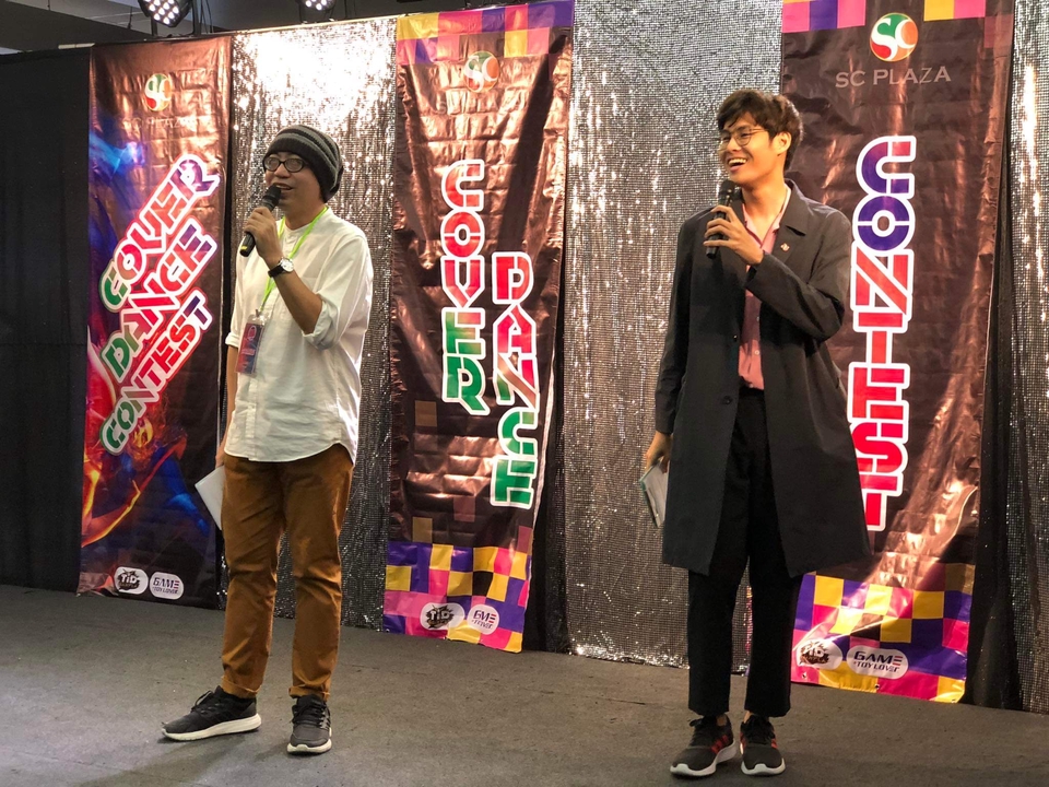 หาพิธีกรมืออาชีพ MC งานอีเว้นท์ รับจ้างพิธีกร จ้าง MC ราคาถูก