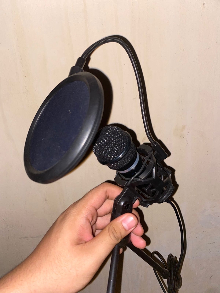Sulih suara (dubbing, looping) - Dubbing dengan kualitas dan artikulasi jelas indonesia , inggris (suara cowo bass) bisa instant - 2