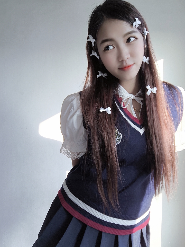 เน็ตไอดอลและบล็อกเกอร์รีวิว - งานถ่ายแบบ รีวิวเสื้อผ้า/เครื่องประดับ - 8