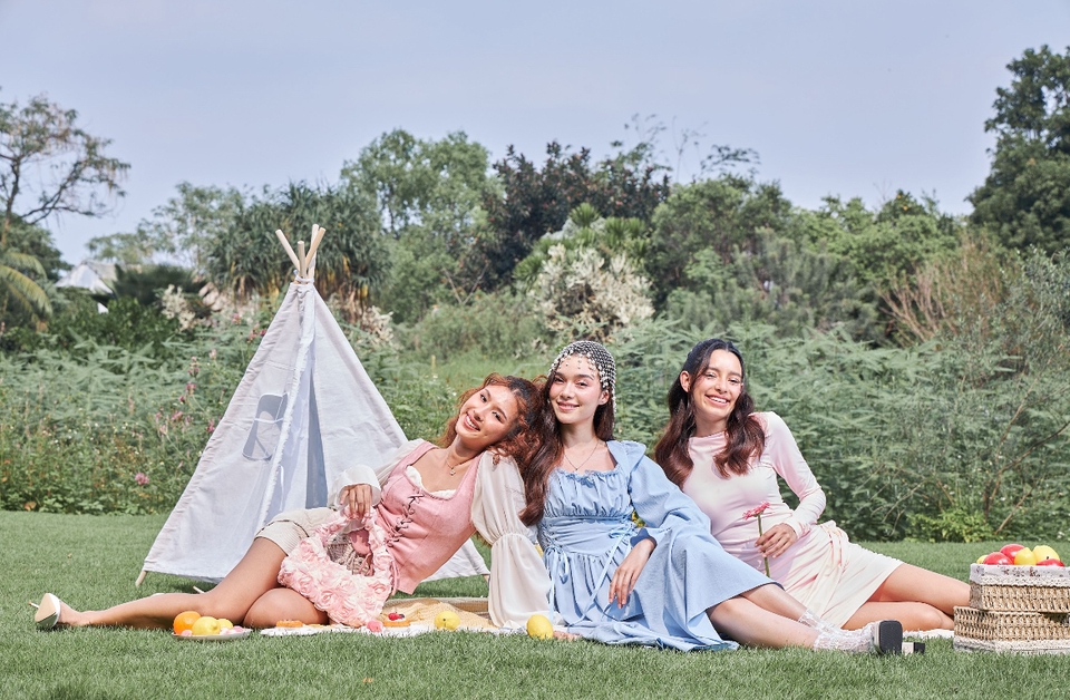 Prop & Stylist - Styling outfits (fashion editorial ) - 6