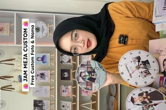 Jasa Freelance Host Live Streaming TikTok & Shopee - Live Streaming produk fashion, kecantika, barang, peralatan rumah tangga, elektronik dsb