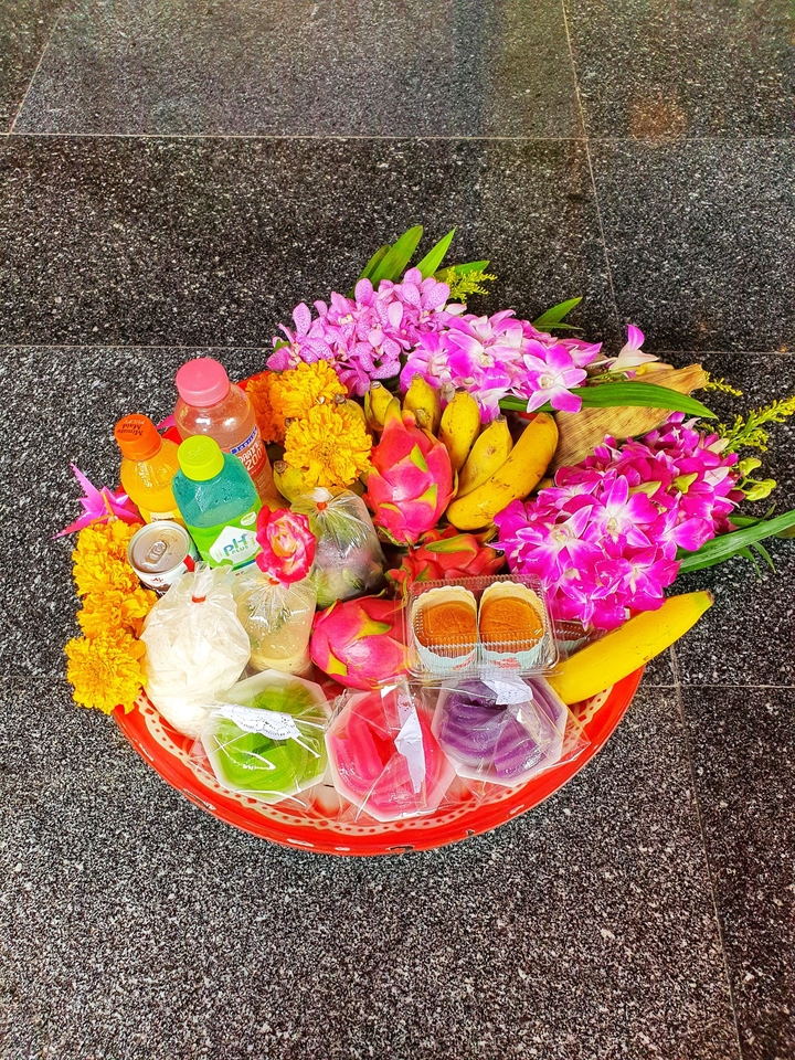 รับจ้างทำบุญ รับจ้างใส่บาตร รับจ้างทำบุญออนไลน์ บริการทำบุญออนไลน์ ทำบุญไทย ทำบุญไหว้พระ เครื่องสังฆทาน ผลไม้ไทย บาตร