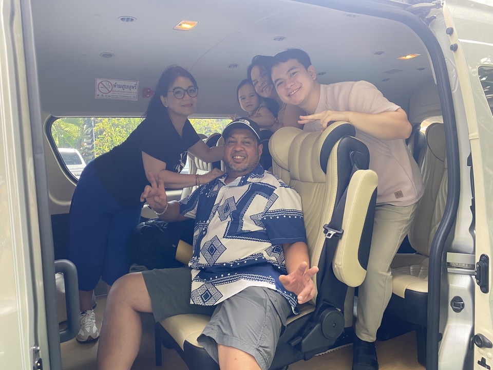 จ้างคนขับรถส่วนตัว บริการคนขับรถรายวัน รับจ้างขับรถ คนขับรถมืออาชีพ เดินทางปลอดภัย