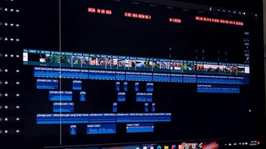 Jasa edit video profesional untuk Youtube, vlog, dan video lainnya. Harga jasa editing video yang terjangkau.