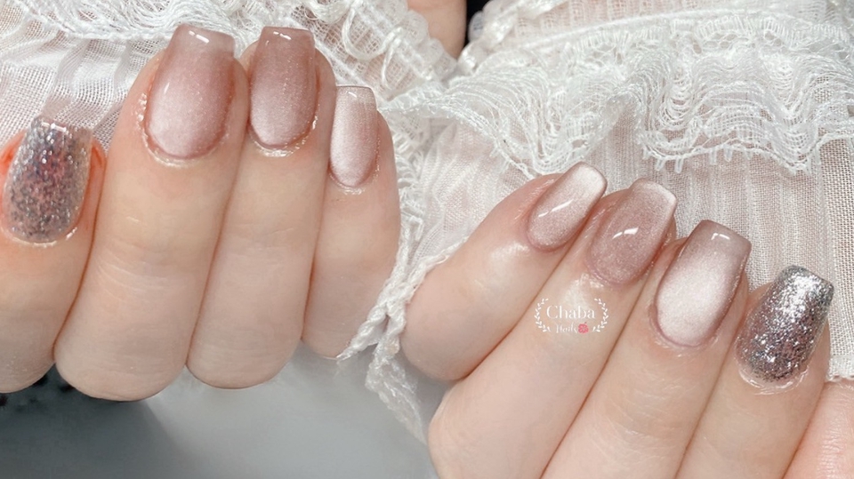 บริการทำเล็บที่บ้าน  ทาสีเจลสวยๆโทนสีนู้ด  ช่างทำเล็บมืออาชีพ  รับทำเล็บถึงบ้าน