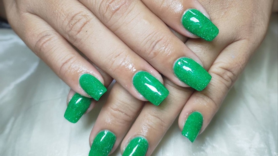 บริการทำเล็บที่บ้าน ช่างทำเล็บฟรีแลนซ์ ทำเล็บเจล สวยๆ รับทำเล็บที่บ้าน