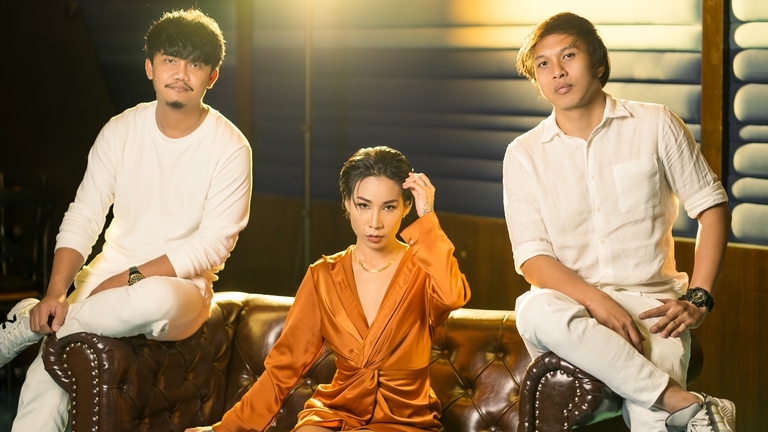 นักร้อง/นักดนตรี - รับอัดเสียง ทำดนตรี cover และถ่ายวีดิโอประกอบเพลง - 1