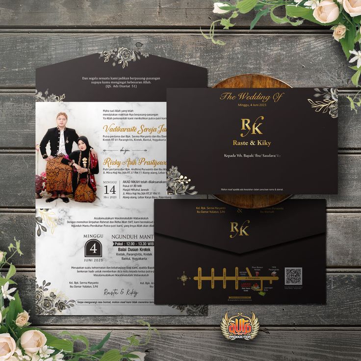 Kartu undangan pernikahan unik dengan desain elegan untuk pasangan Raste & Kiky.