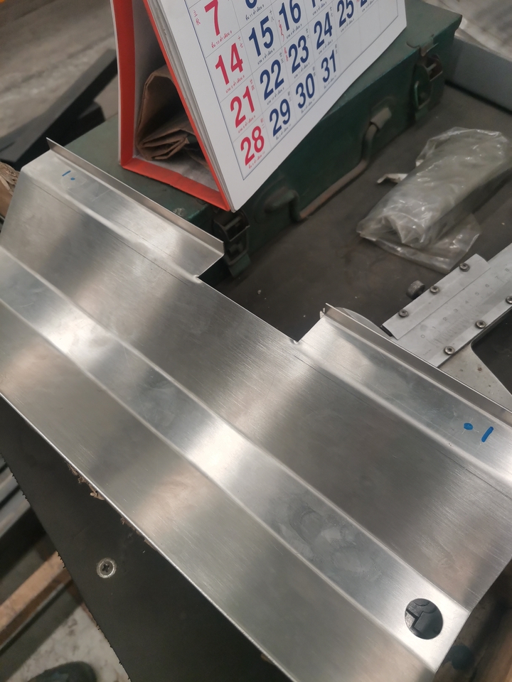 ผู้เชี่ยวชาญให้ความรู้เฉพาะด้าน - สอนใช้งานโปรแกรม Solidwork. ให้เขียนงานได้ทั้งงานประกอบงานพัย3D - 4