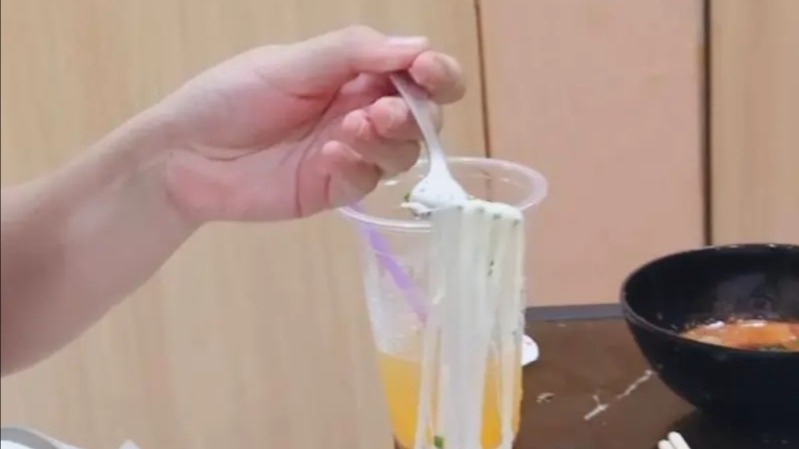 นางแบบมือสวย แสดง ถ่ายภาพ ผลิตภัณฑ์ อาหาร นางแบบมือ นางแบบมือ ราคา หานางแบบเสื้อผ้า หานางแบบรีวิวเสื้อผ้า