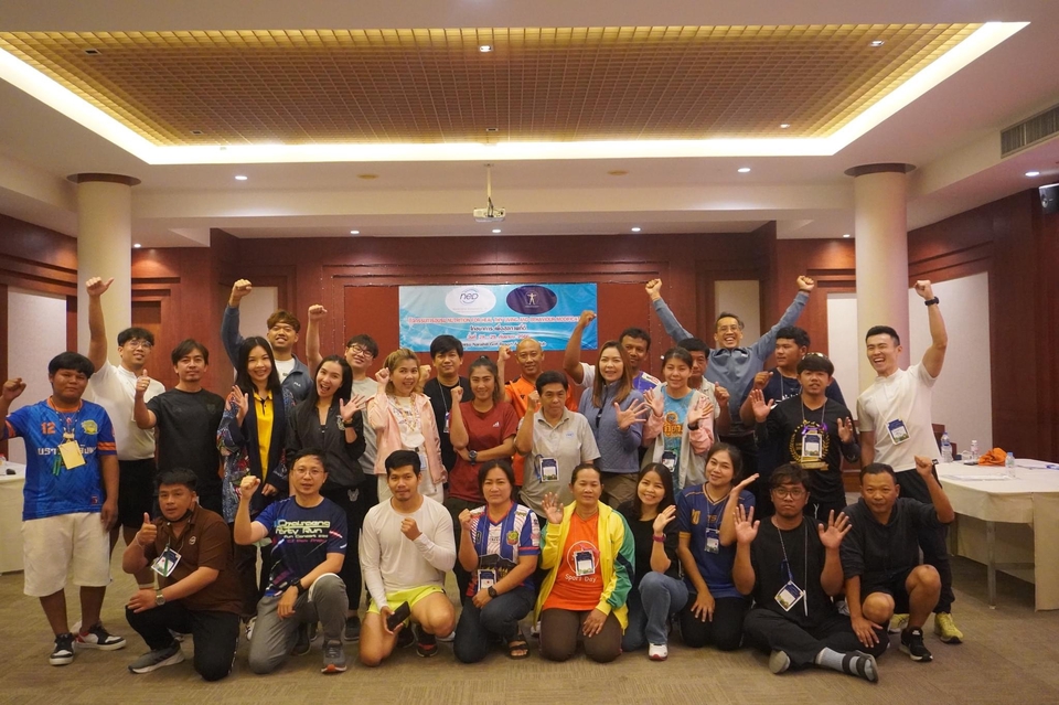 เทรนเนอร์ส่วนตัว กรุงเทพฯ รับเทรนลดน้ำหนัก เทรนเนอร์ ฟิตเนส หาเทรนเนอร์ ฟรีแลนซ์ หา personal trainer