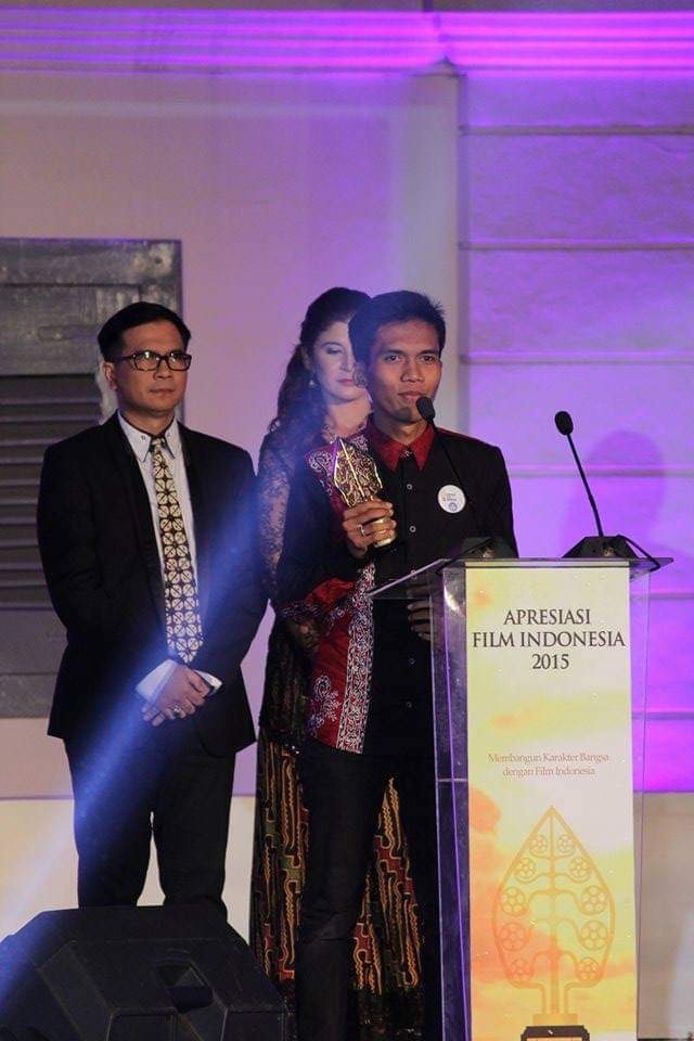 Jasa Edit Video Youtube Profesional, Harga Edit Video Murah, Pengeditan Video Berkualitas.