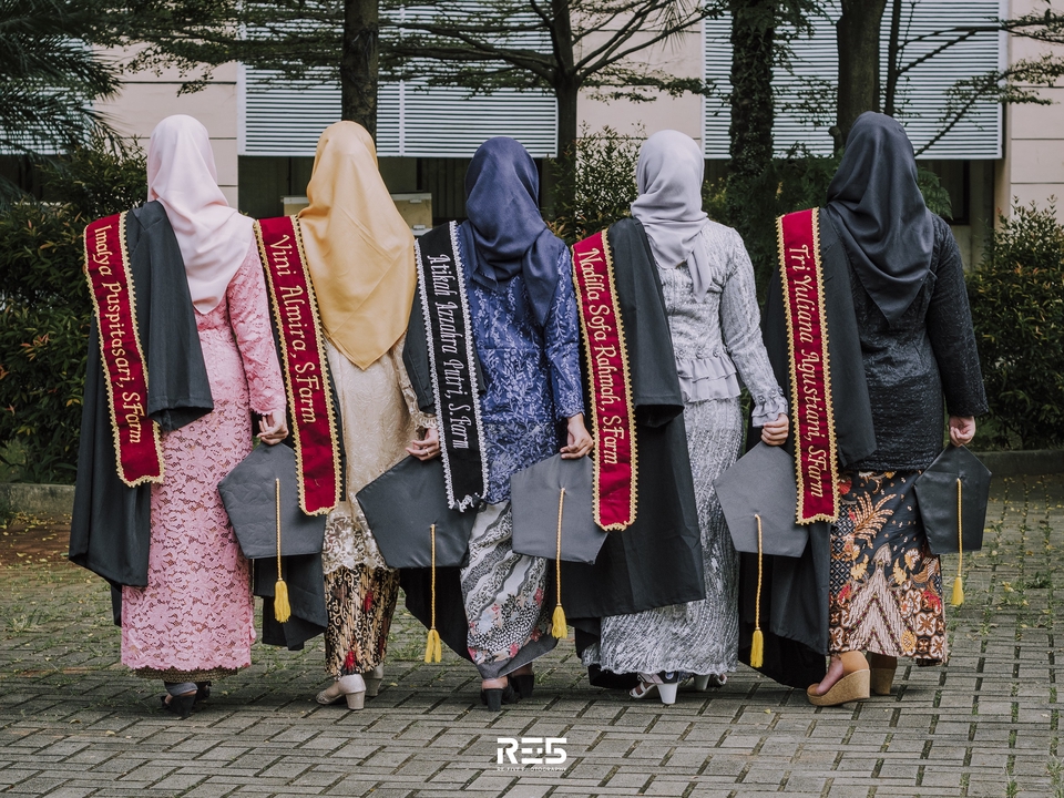 Fotografi - FOTO GRUP WISUDA/GRADUATION DI TEMPAT (JABODETABEK) - 9
