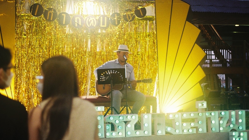 นักร้อง นักร้องแจ๊ส นักร้องเพลงป๊อป นักร้องชาย กรุงเทพฯ หาคนร้องเพลง