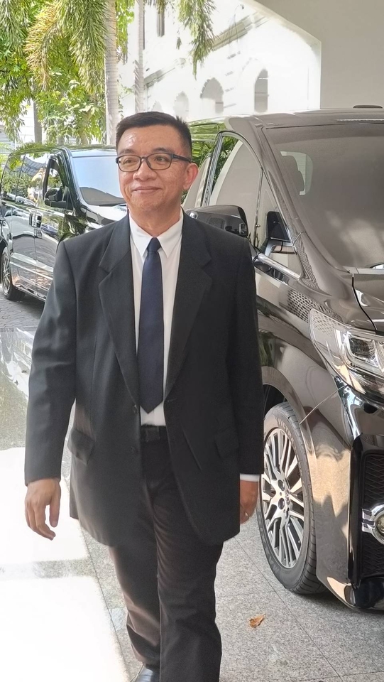 จ้างคนขับรถส่วนตัวมืออาชีพ บริการคนขับรถรายวัน รับจ้างขับรถ หาคนขับรถผู้บริหาร