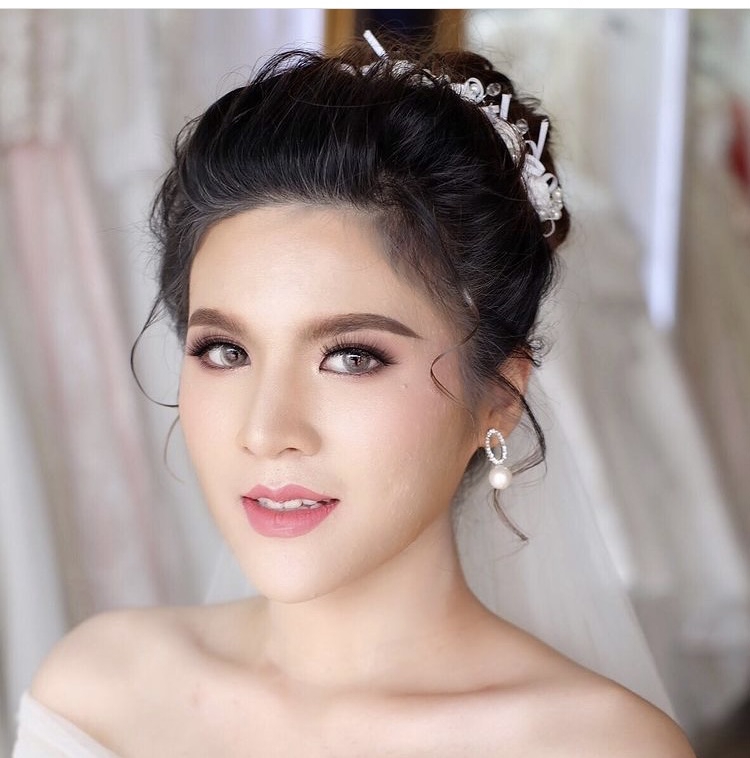 รับแต่งหน้าเจ้าสาว แต่งหน้าผมเจ้าสาวสวยหวาน สไตล์เกาหลี