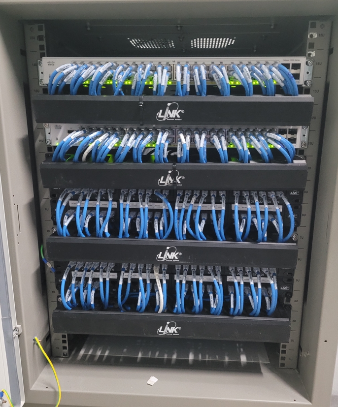 ติดตั้งสายแลน - แก้ไขปัญหา Network และรับให้คำปรึกษาการจัดซื้ออุปกรณ์ Network ตามเหมาะสมขององค์กร - 4