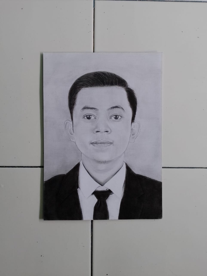 Jasa pembuatan karikatur wajah pria, jasa lukis wajah dengan pensil hitam putih, harga karikatur.