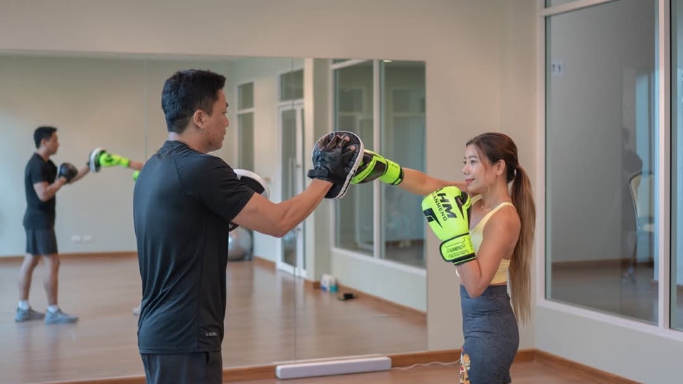 เทรนเนอร์ส่วนตัวฟิตเนส ช่วยฝึกมวย ออกกำลังกายลดน้ำหนัก