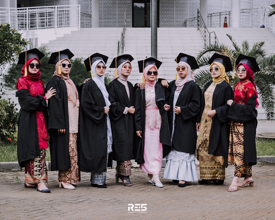 Fotografi - FOTO GRUP WISUDA/GRADUATION DI TEMPAT (JABODETABEK) - 4