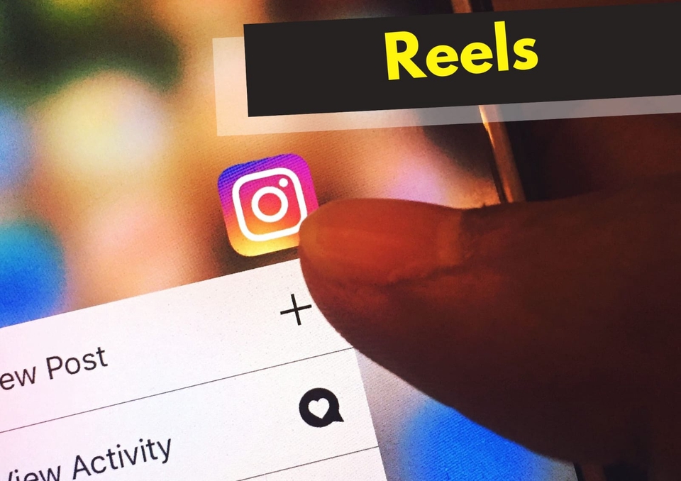 Jasa edit video online dengan kualitas terbaik dan harga terjangkau. Edit video youtube, vlog, dan lainnya.