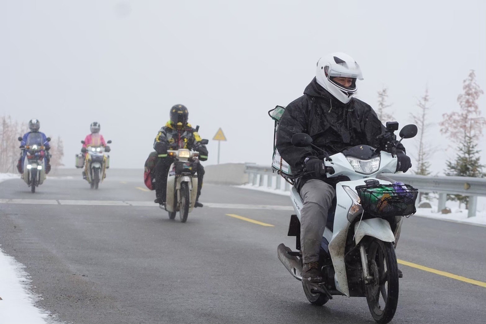 ไกด์นำเที่ยวส่วนตัวพาเที่ยวญี่ปุ่น จ้างไกด์ส่วนตัว จ้างไกด์ญี่ปุ่น หาไกด์เที่ยวญี่ปุ่น ไกด์ส่วนตัว