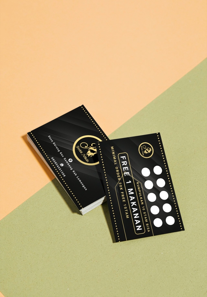 Kartu poin makan gratis dengan desain simpel dan elegan untuk usaha kuliner di Indonesia.