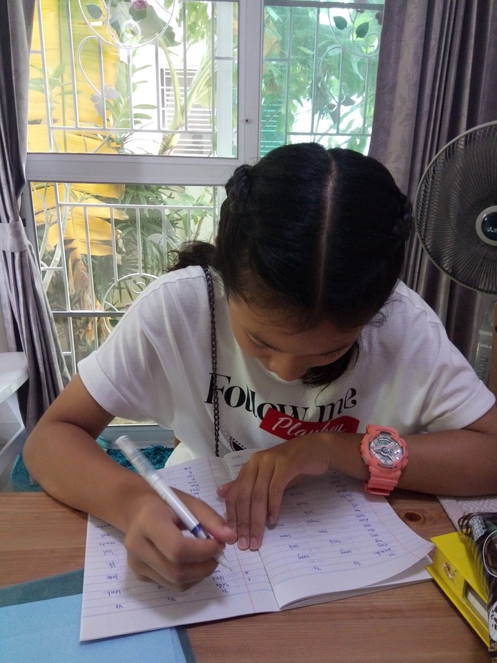ติวเตอร์ และผู้เชี่ยวชาญที่ให้ความรู้เฉพาะด้าน - Easy English with Kru Joy - 4