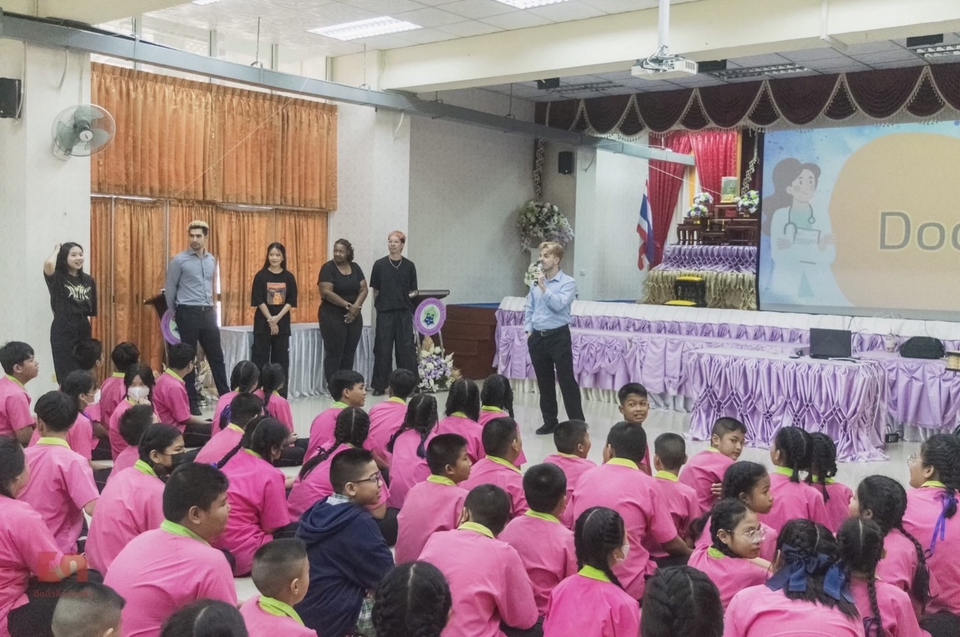 รับพิสูจน์อักษรภาษาไทยและอังกฤษ ตรวจคำผิด ไวยากรณ์ บริการตรวจแก้ภาษาสำหรับนักเรียน