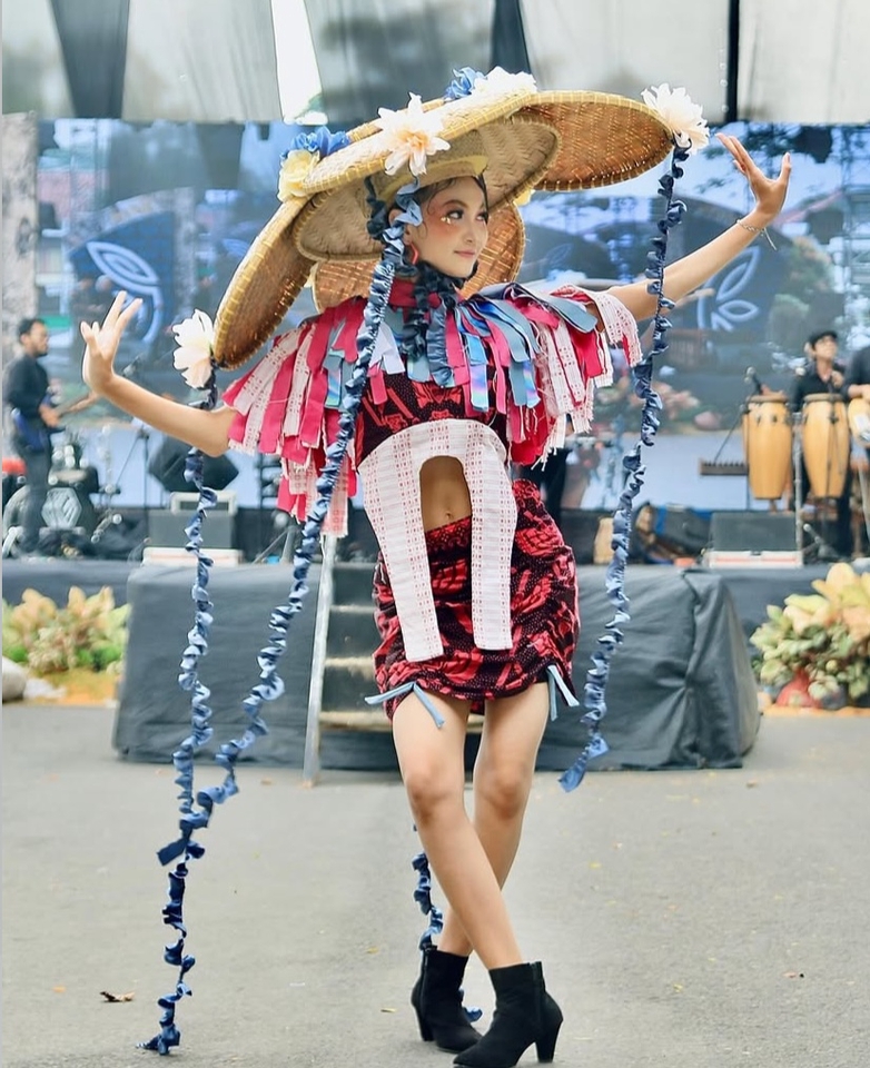 Desain Kaos & Motif - Design Busana Ilustrasi - 3