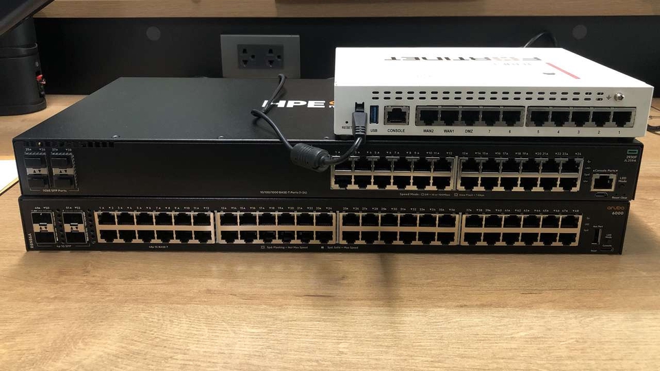 รับติดตั้ง server วางระบบเครือข่าย server ระบบอินเตอร์เน็ตอพาร์ทเมนท์