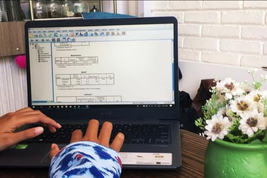 Analisis Data SPSS / STATA / EVIEWS / PLS